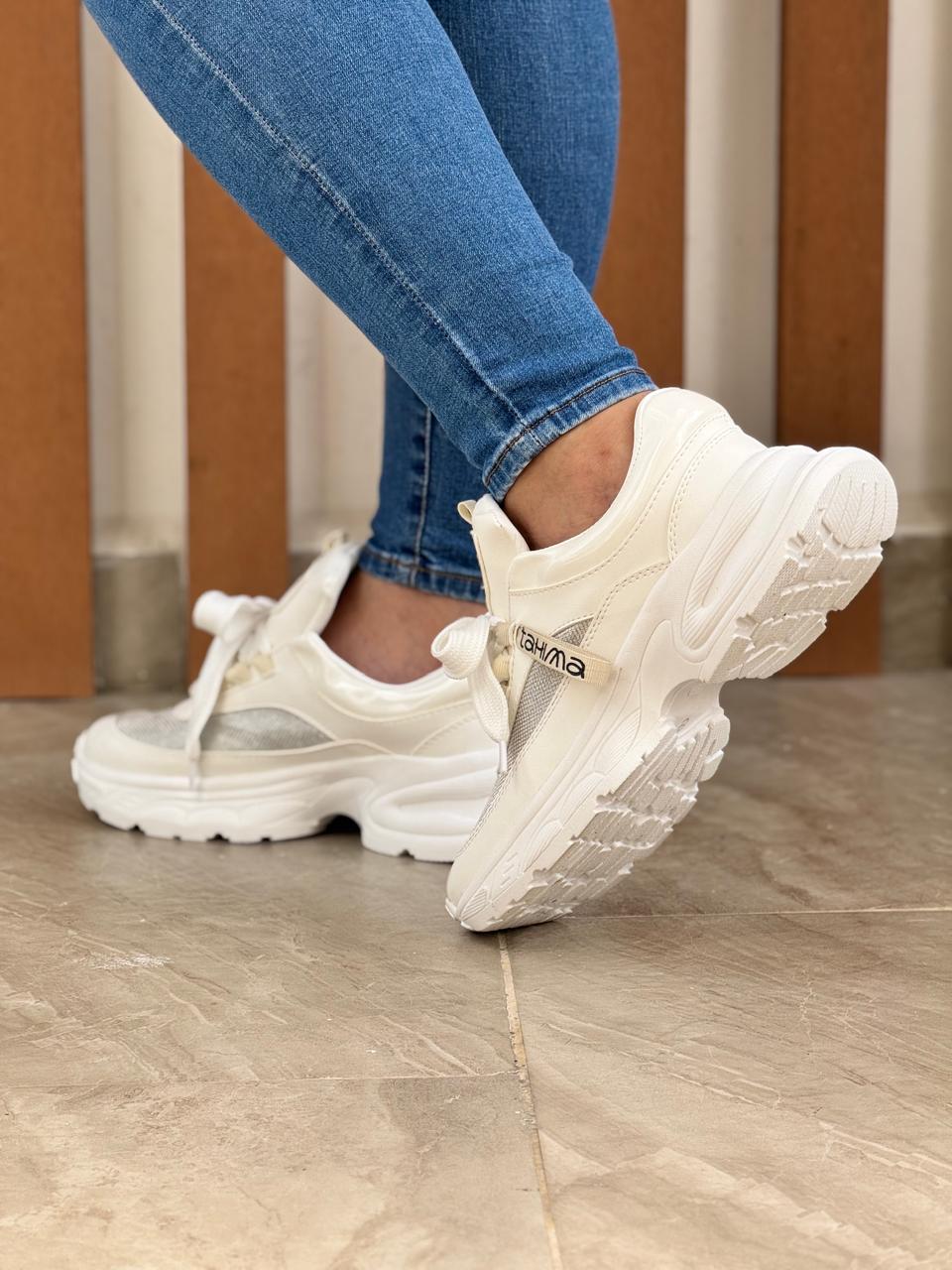 gid://shopify/MediaImage/24942272970846